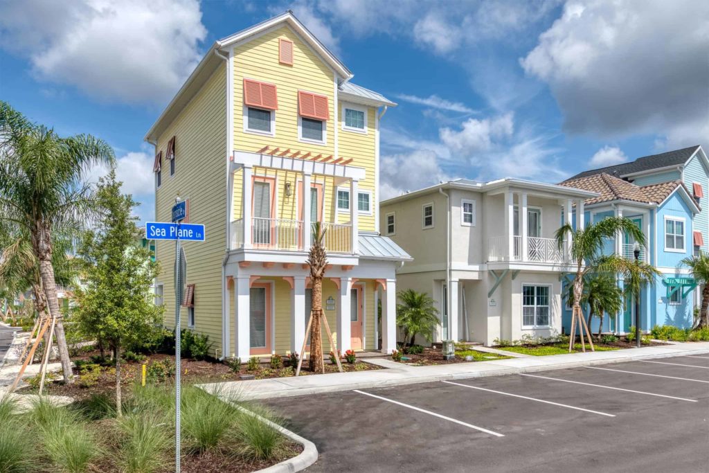 Margaritaville Resort Orlando cabañas privadas con espacios de estacionamiento al aire libre