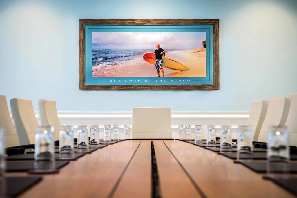 Margaritaville Resort Orlando meeting space with framed photo of Jimmy Buffett