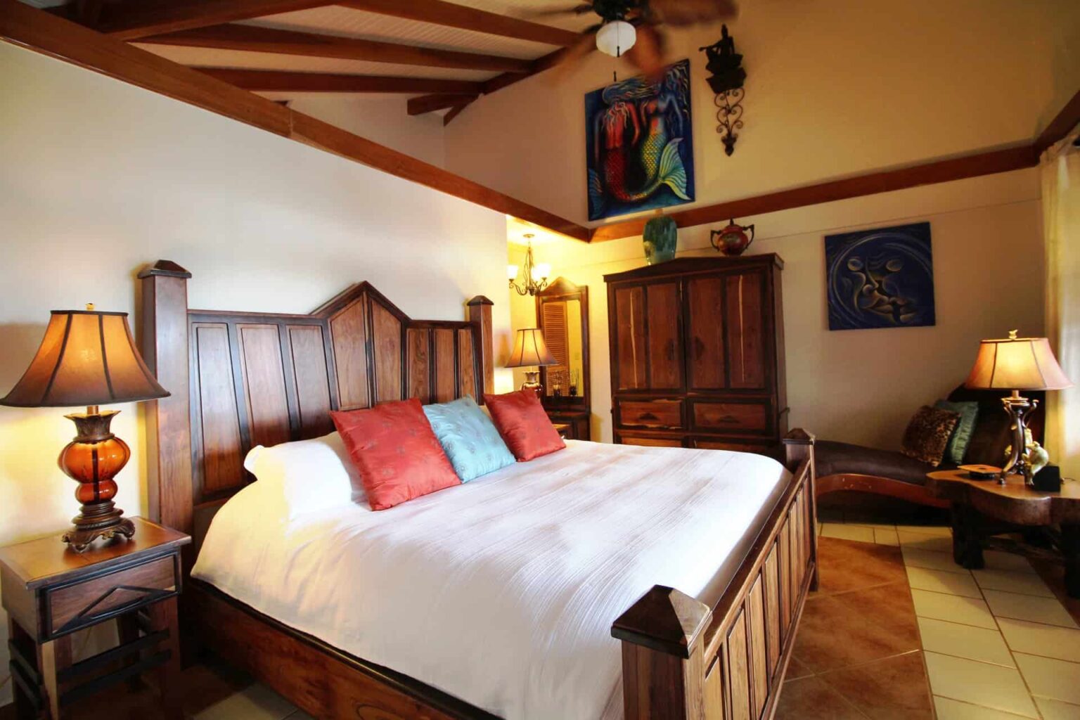 Sea View Vista Villa master bedroom with king bed