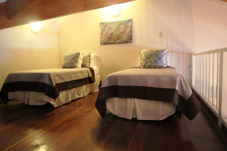 Seafront Villa optional loft with twin single beds