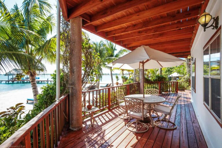 Luxury Seafront Premier Villa outdoor veranda overlooking the beach