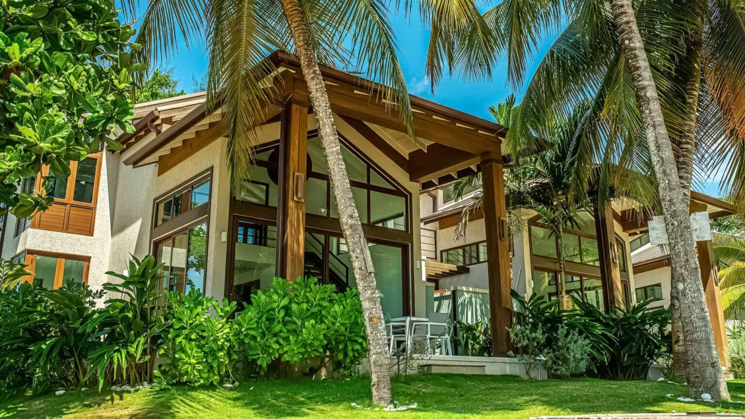 Bessa Resort beachfront villa