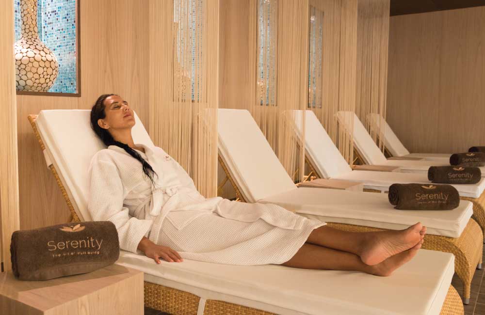 Woman relaxing in the Spa at Pine Cliffs Resort