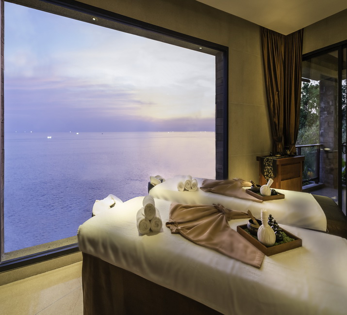 Massage tables overlooking the ocean at Paresa Resort