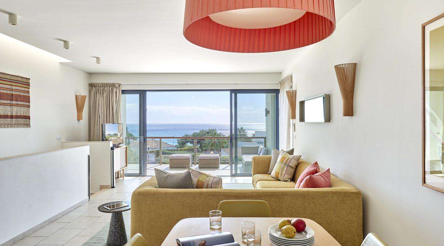 Living room with an ocean view at Martinhal Sagres