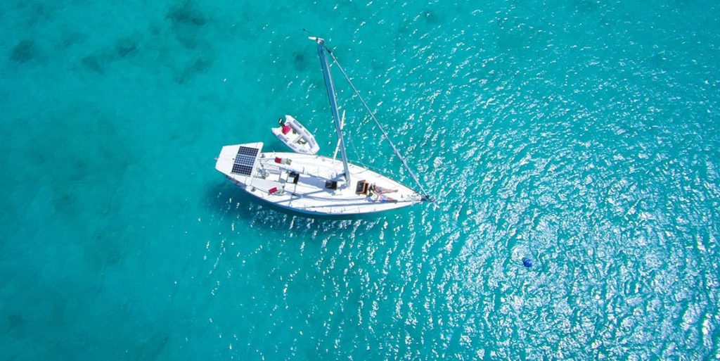 Excursión en barco en las Bahamas.