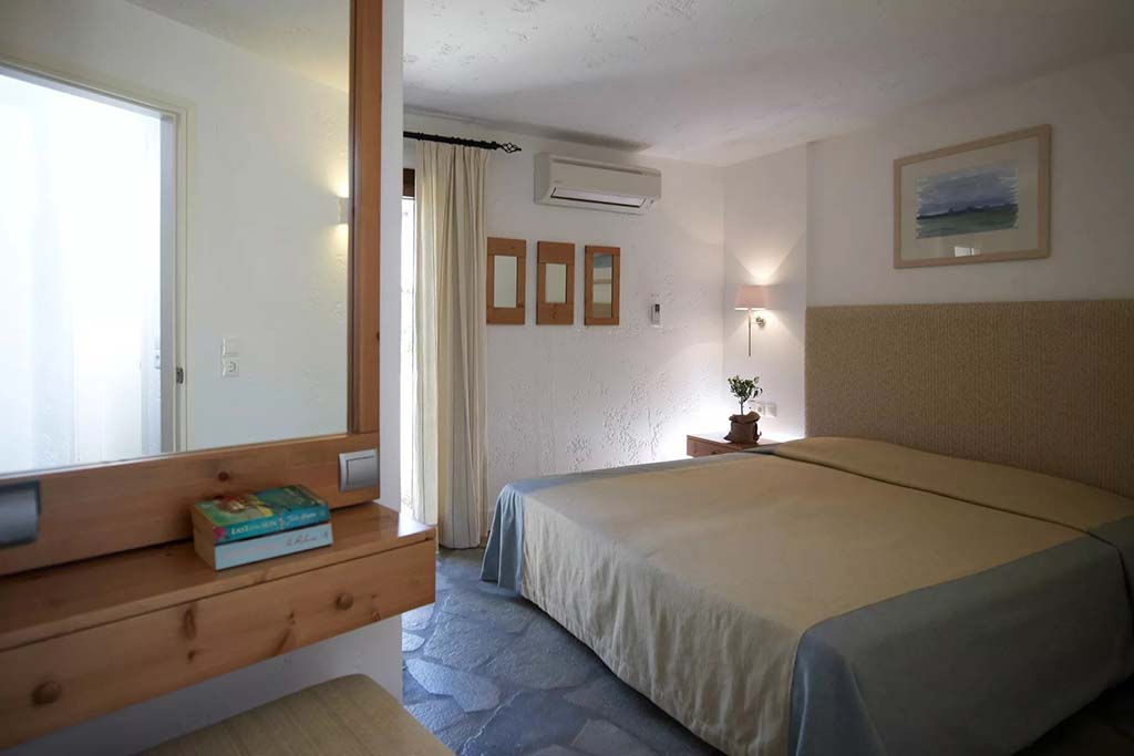 Apartment mit einem Schlafzimmer mit Kingsize-Bett