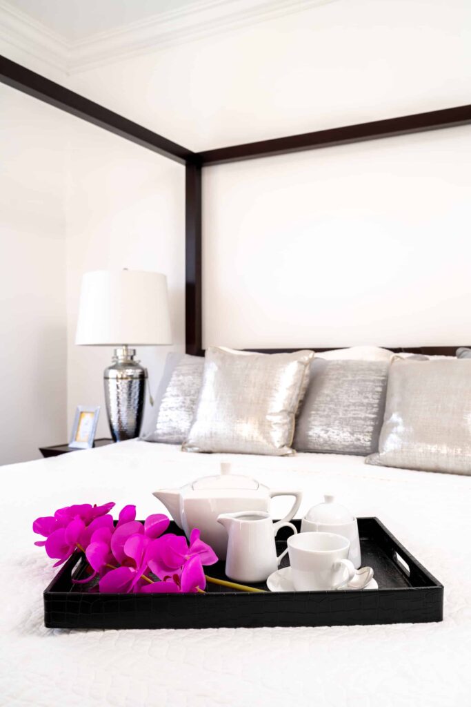4 Bedroom Villa: Master bedroom with breakfast in bed tea tray
