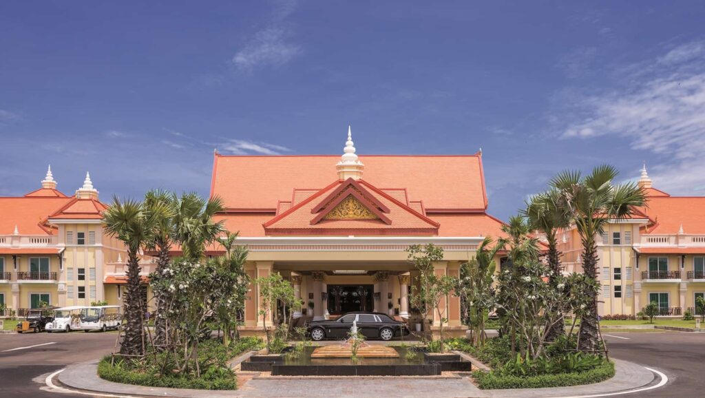 Vordereingang des Hotels Sokha Siem Reap Resort