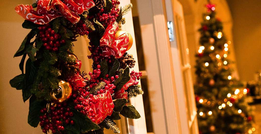 Christmas wreath at the Arden Hotel