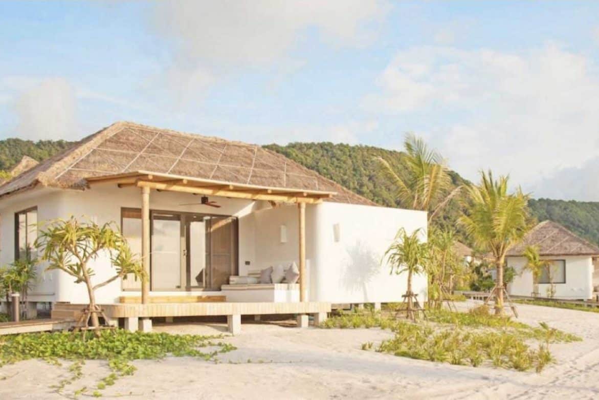 Exterior of the private Ocean View Villa with covered terrace at the Royal Sands Koh Rong