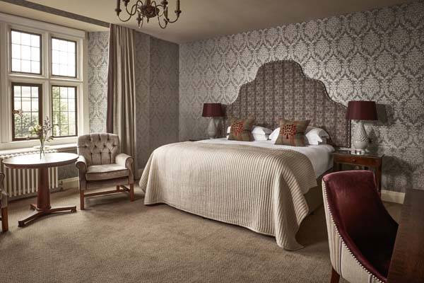 Grand State Room - King bedroom with cozy sitting area and workstation | Bovey Castle