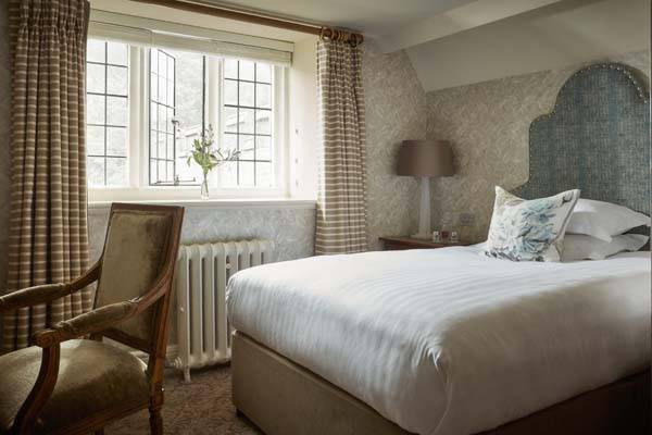 Single Room - Bedroom with workstation | Bovey Castle