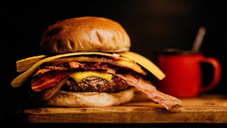 Restaurant Mulligans - Cheeseburger au bacon | Némacolin