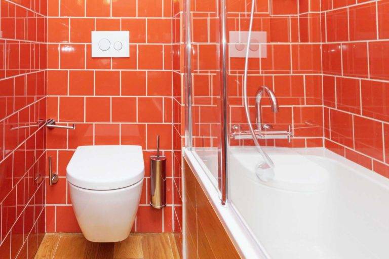 استوديو ديلوكس - حمام حديث على الطراز البوهيمي ومرحاض وحوض استحمام / دش | أجنحة وسبا بوهيميا