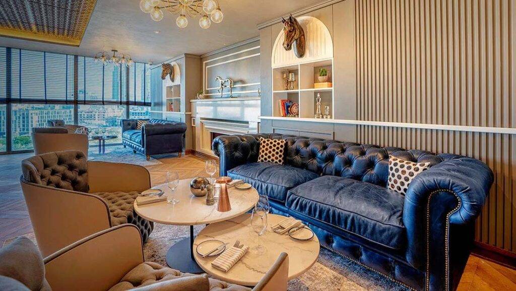 Gemütlicher Loungebereich im Nest Social | Erste Kollektion JVC Hotel