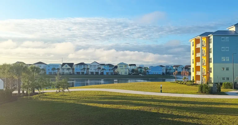 Embassy Suites by Hilton Orlando Sunset Walk and Margaritaville Cottages Orlando (Photo: Natasha Colyer, Seen in the City)